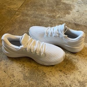 Under Armour Charged Shoes